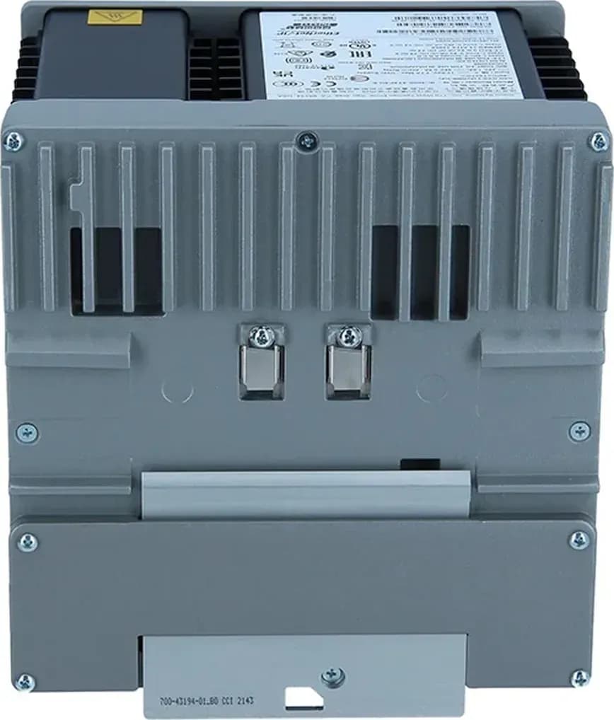 Cisco IE-4000-4T4P4G-E mặt sau gài DIN-rail (ảnh chụp thật)