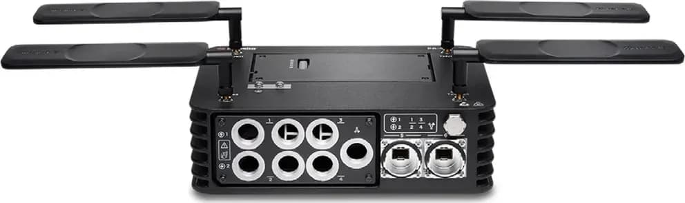Palo Alto Networks PA-410R-5G mặt trước