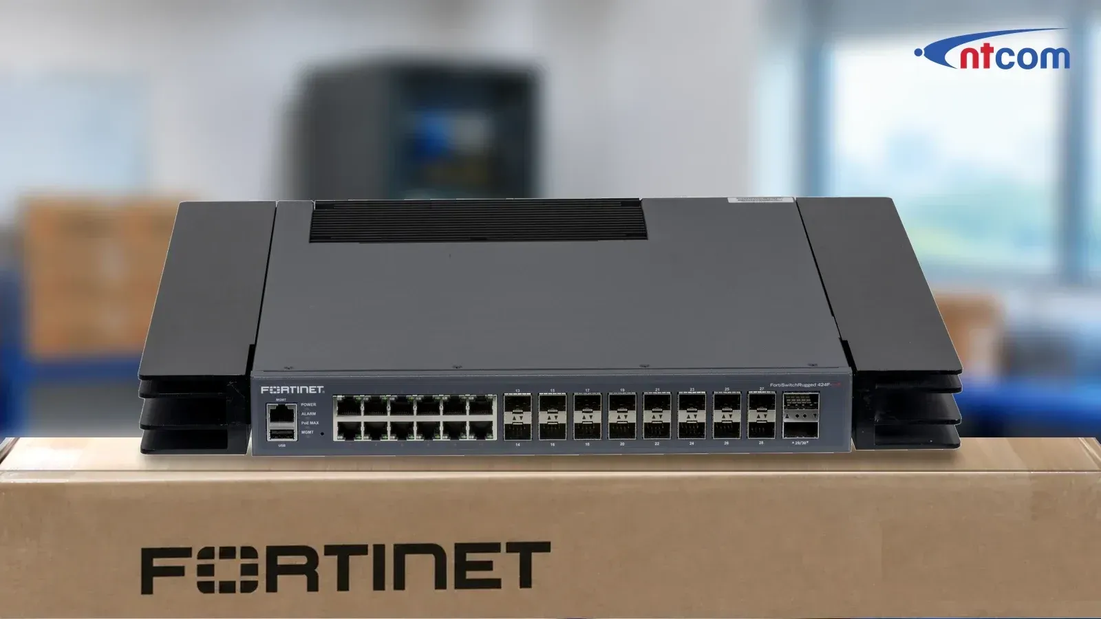 Fortinet FSR-424F-POE tại văn phòng NTCOM (ảnh minh hoạ)